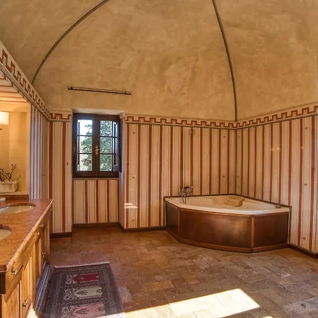 3 Bedroom Cozy In