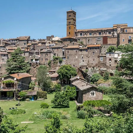 3 Bedroom Cozy In * Sutri